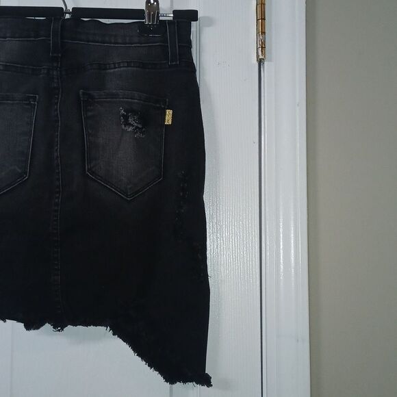 VIBRANT M.I.U. stretch  distressed Asymmetrical Black Denim Skirt Sz M - Picture 6 of 7